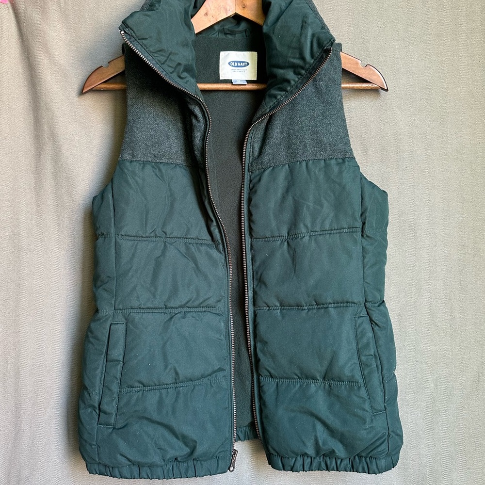 Old Navy Dark Green Puffer Vest